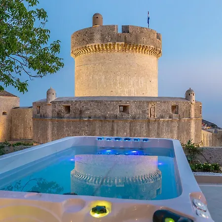 Hedera Estate, Hedera V