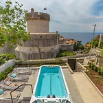 Hedera Estate, Hedera V * دوبروفينك