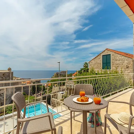 Villa Hedera Estate, Hedera V Ragusa