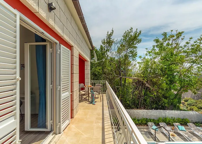 Hedera Estate, Hedera V Villa