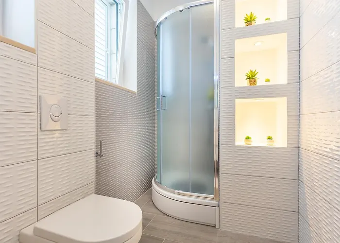 Villa Hedera Estate, Hedera V *