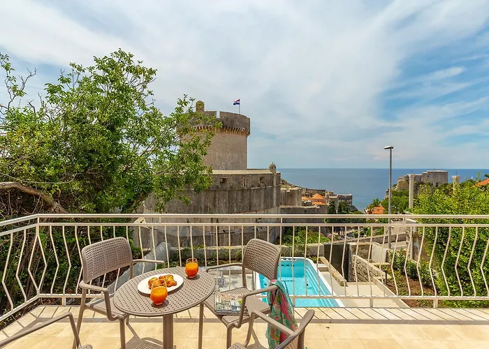 Hedera Estate, Hedera V Villa *