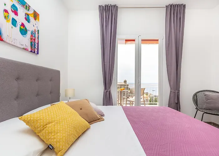 Hedera Estate, Hedera V Villa