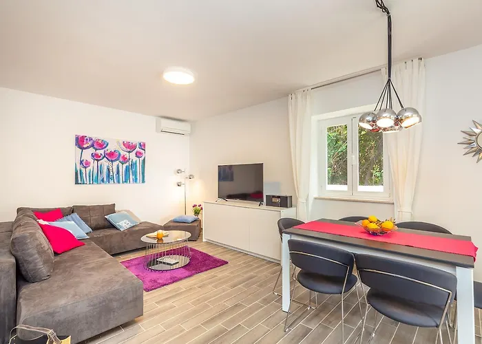 Villa Hedera Estate, Hedera V *