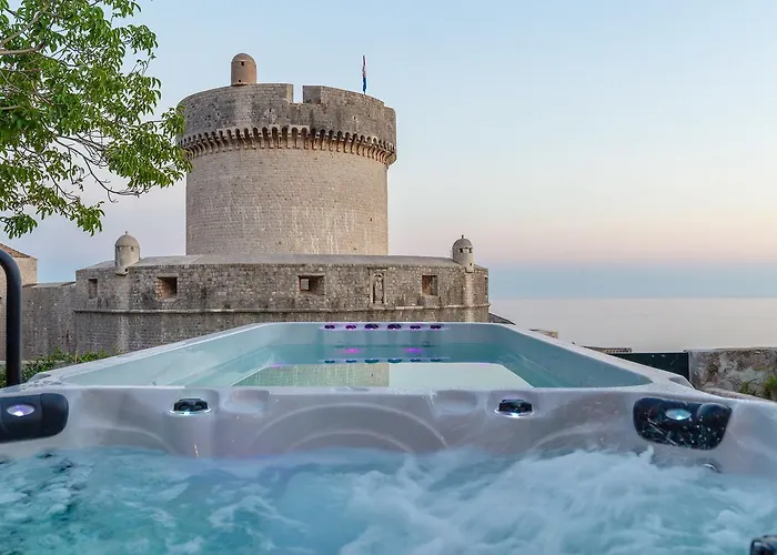 Villa Hedera Estate, Hedera V *