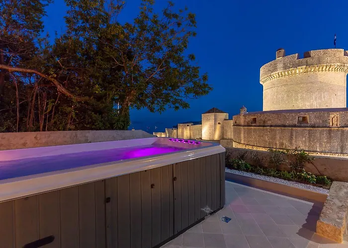 Hedera Estate, Hedera V