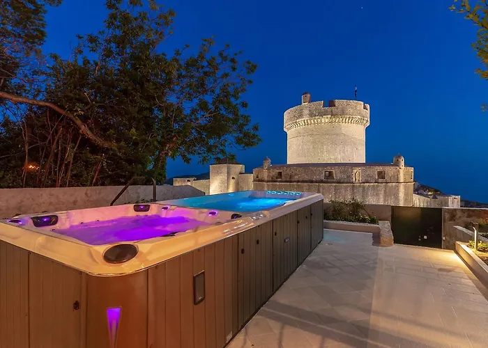 Villa Hedera Estate, Hedera V *