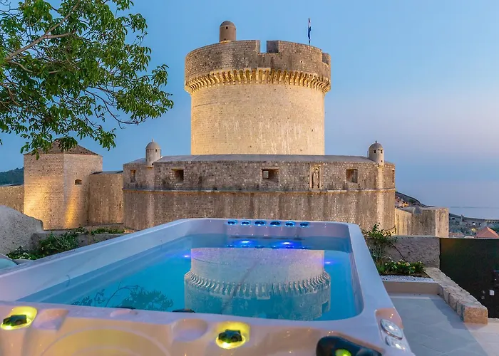 Hedera Estate, Hedera V