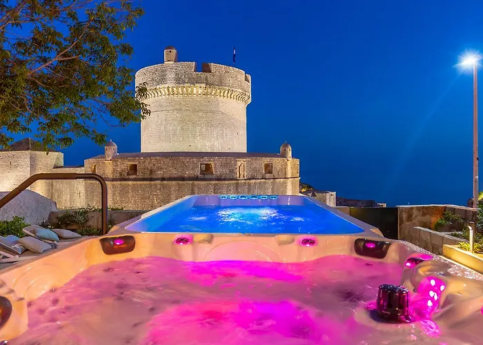 Villa Hedera Estate, Hedera V *